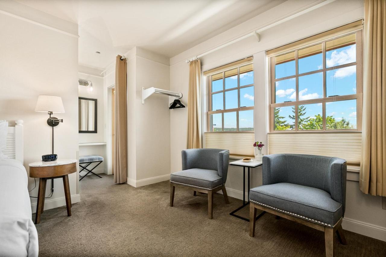 Saratoga Inn 兰里 外观 照片